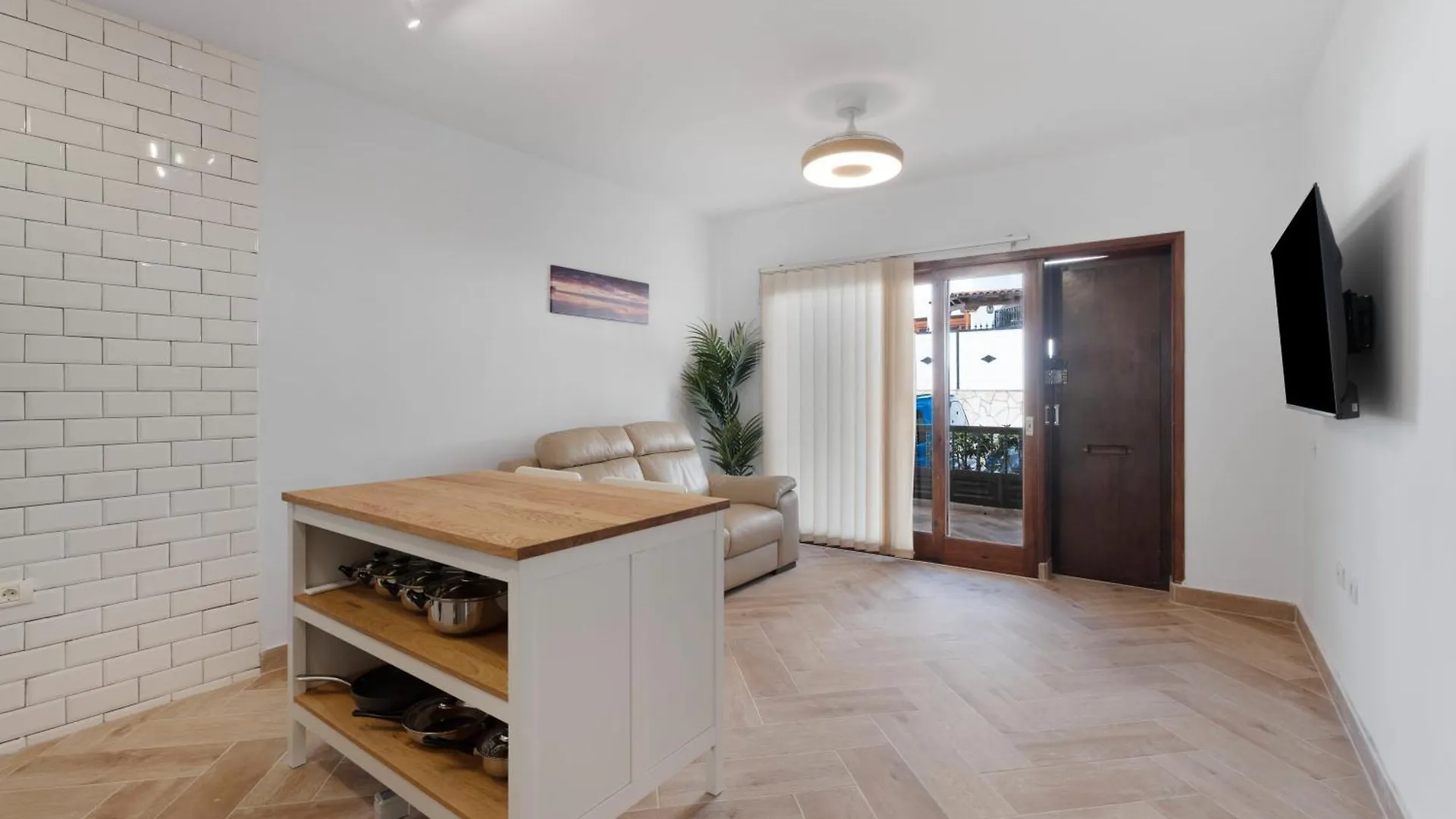 Apartamento Delfin Amarillo サンティアゴ・デル・テイデ